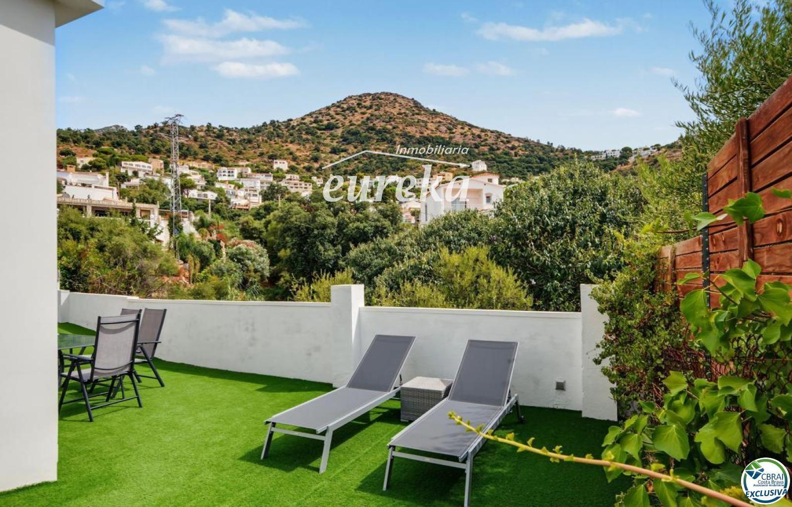 Chalet for Sale in Roses