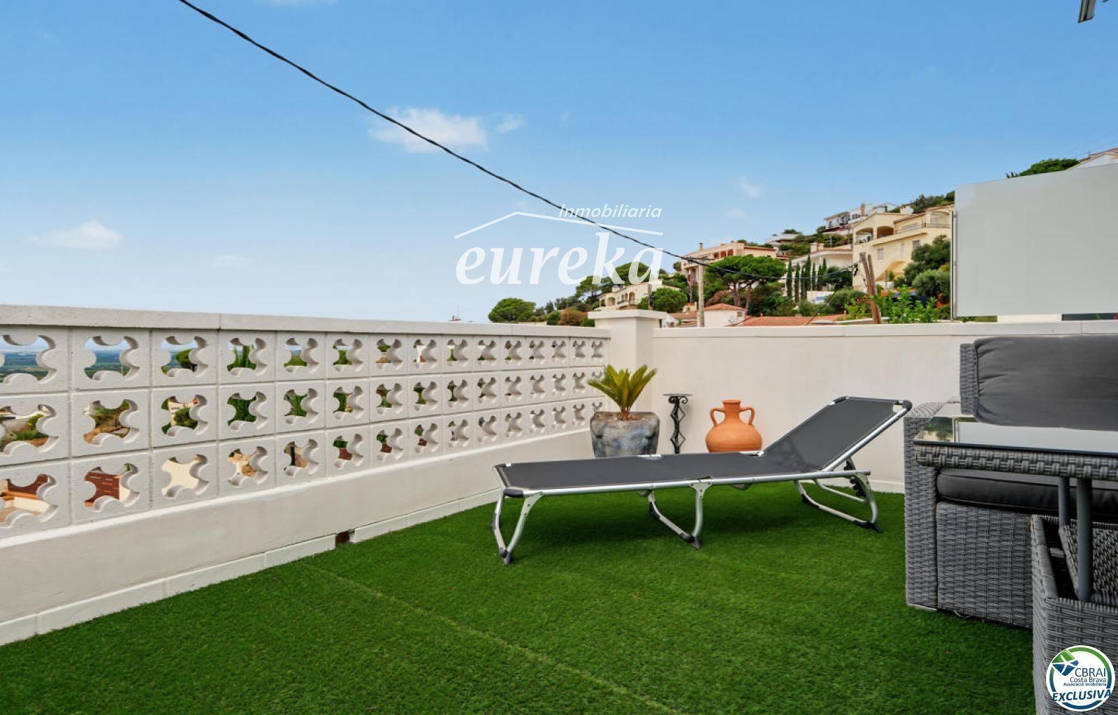 Chalet for Sale in Roses