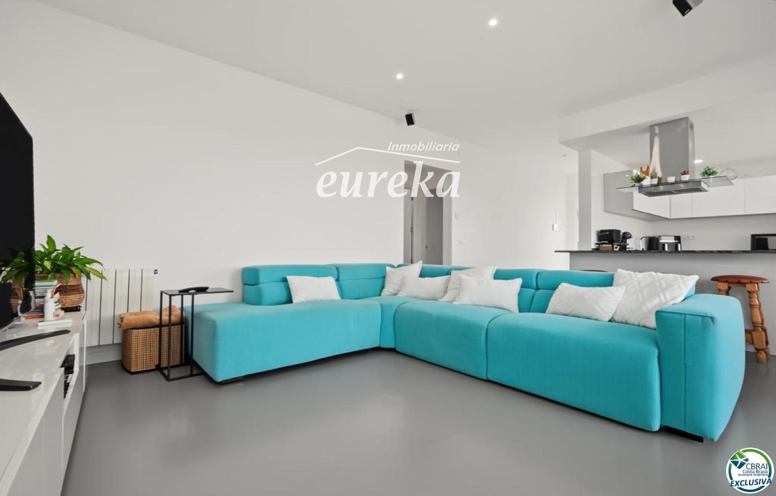 Chalet for Sale in Roses