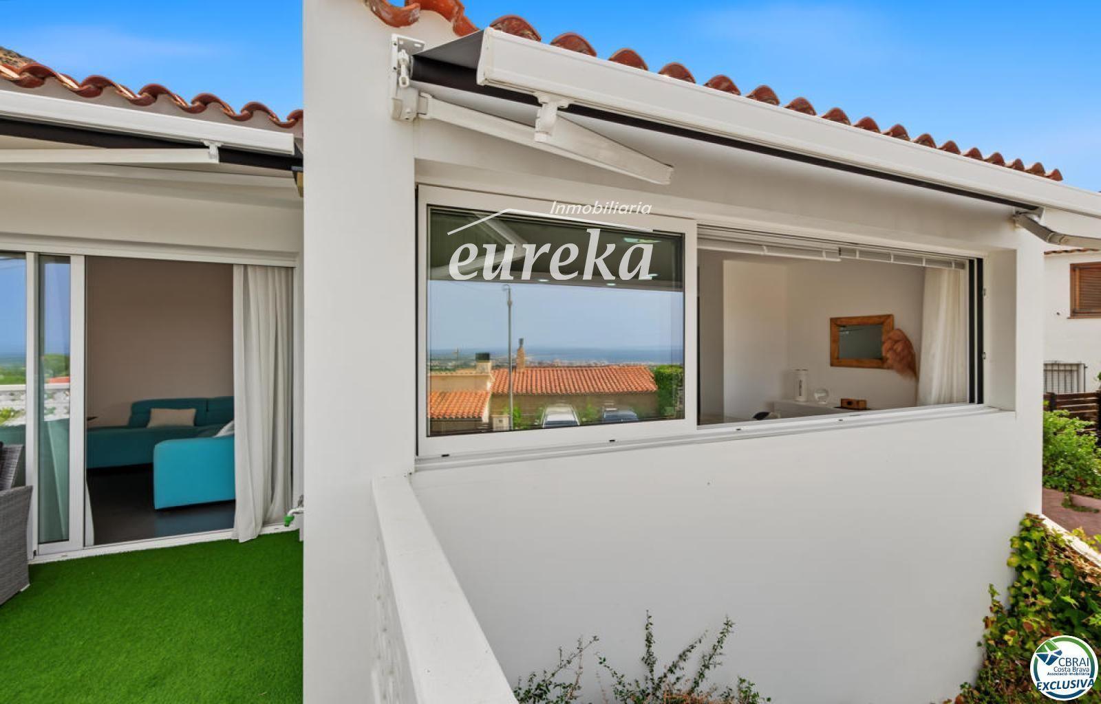 Chalet for Sale in Roses