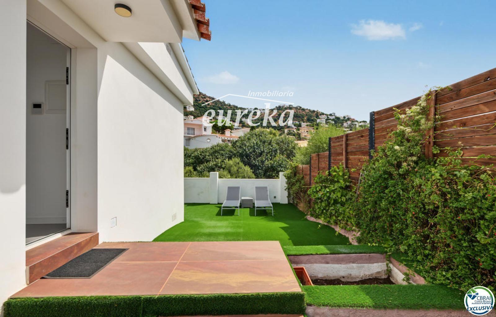 Chalet for Sale in Roses
