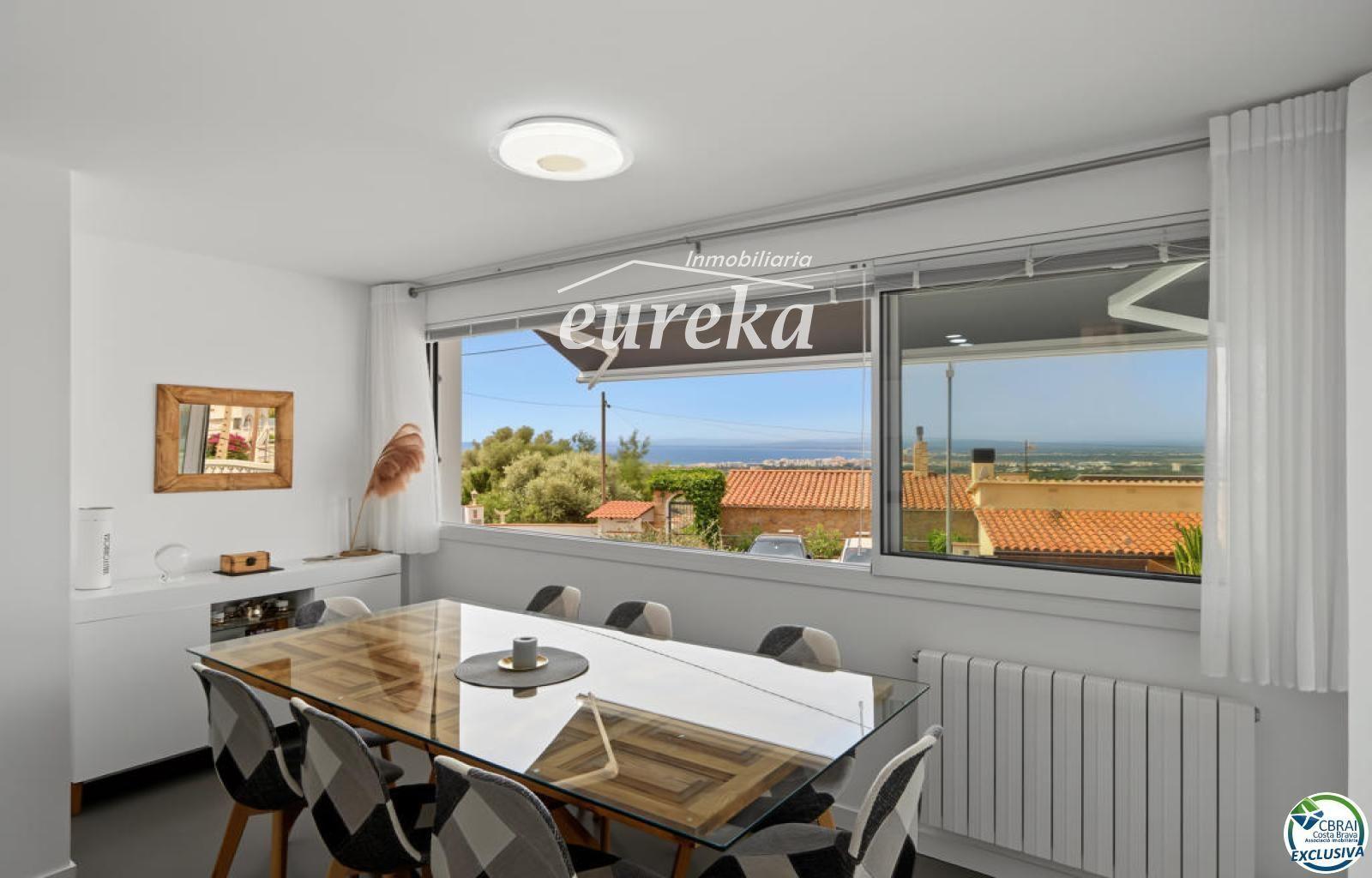 Chalet for Sale in Roses