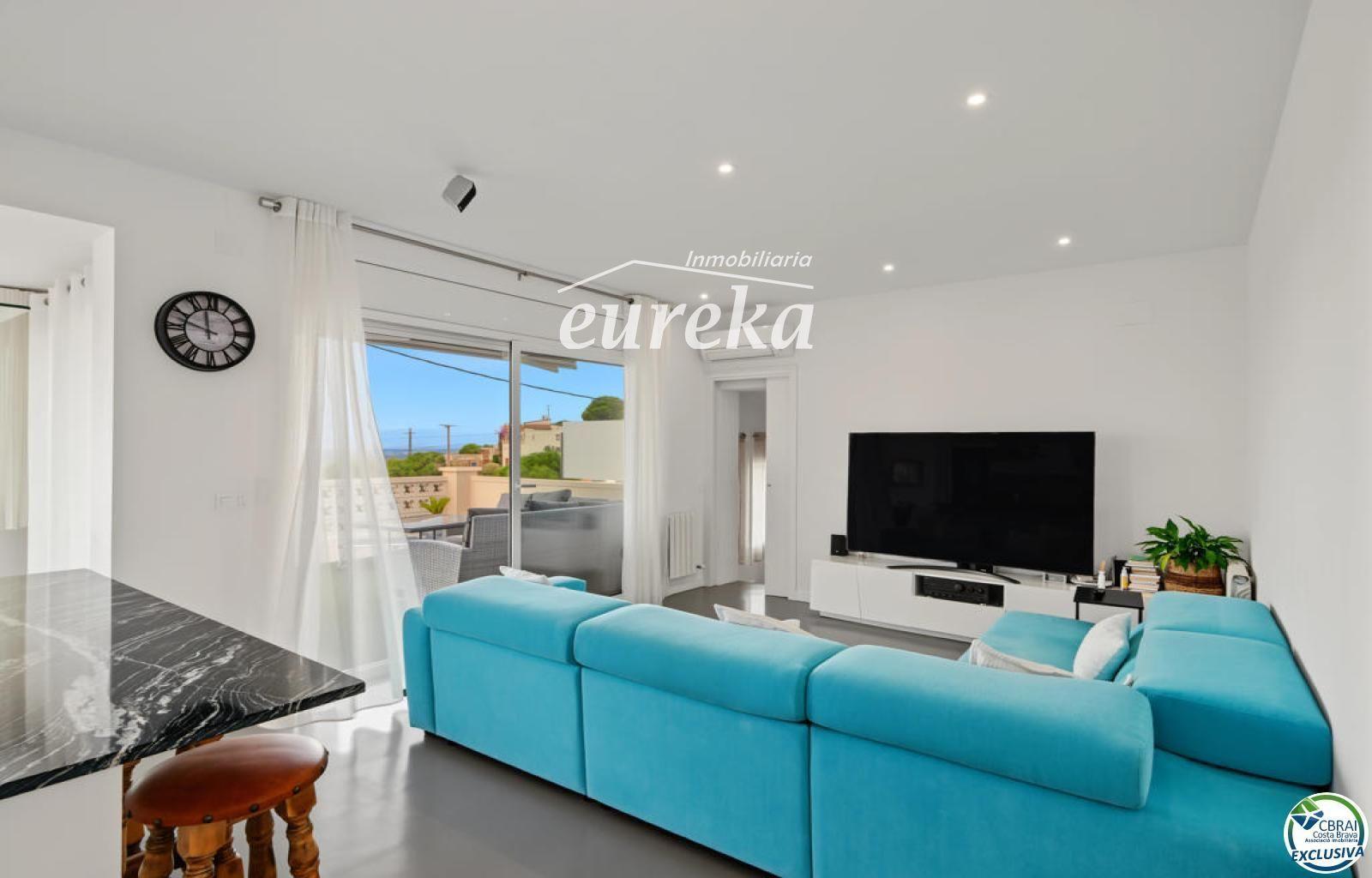 Chalet for Sale in Roses
