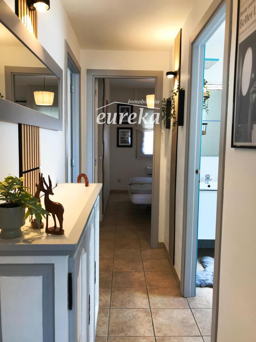 Flat for Sale in Roses