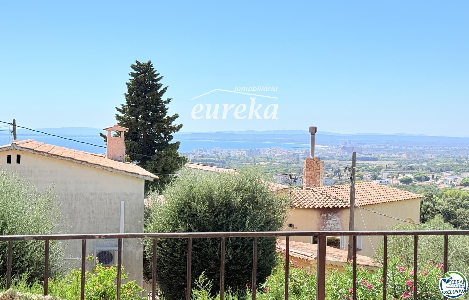 Chalet for Sale in Roses