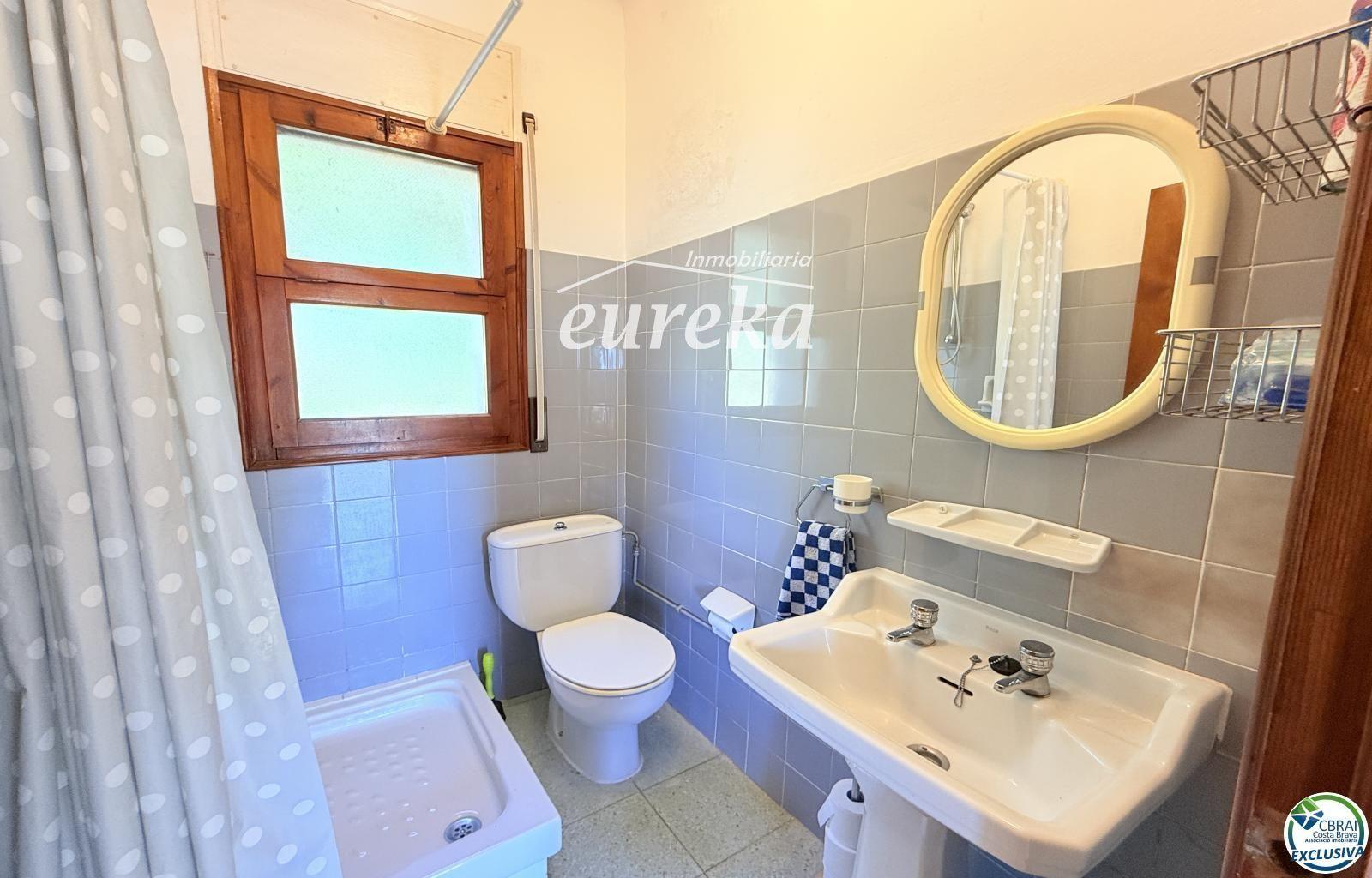 Chalet for Sale in Roses