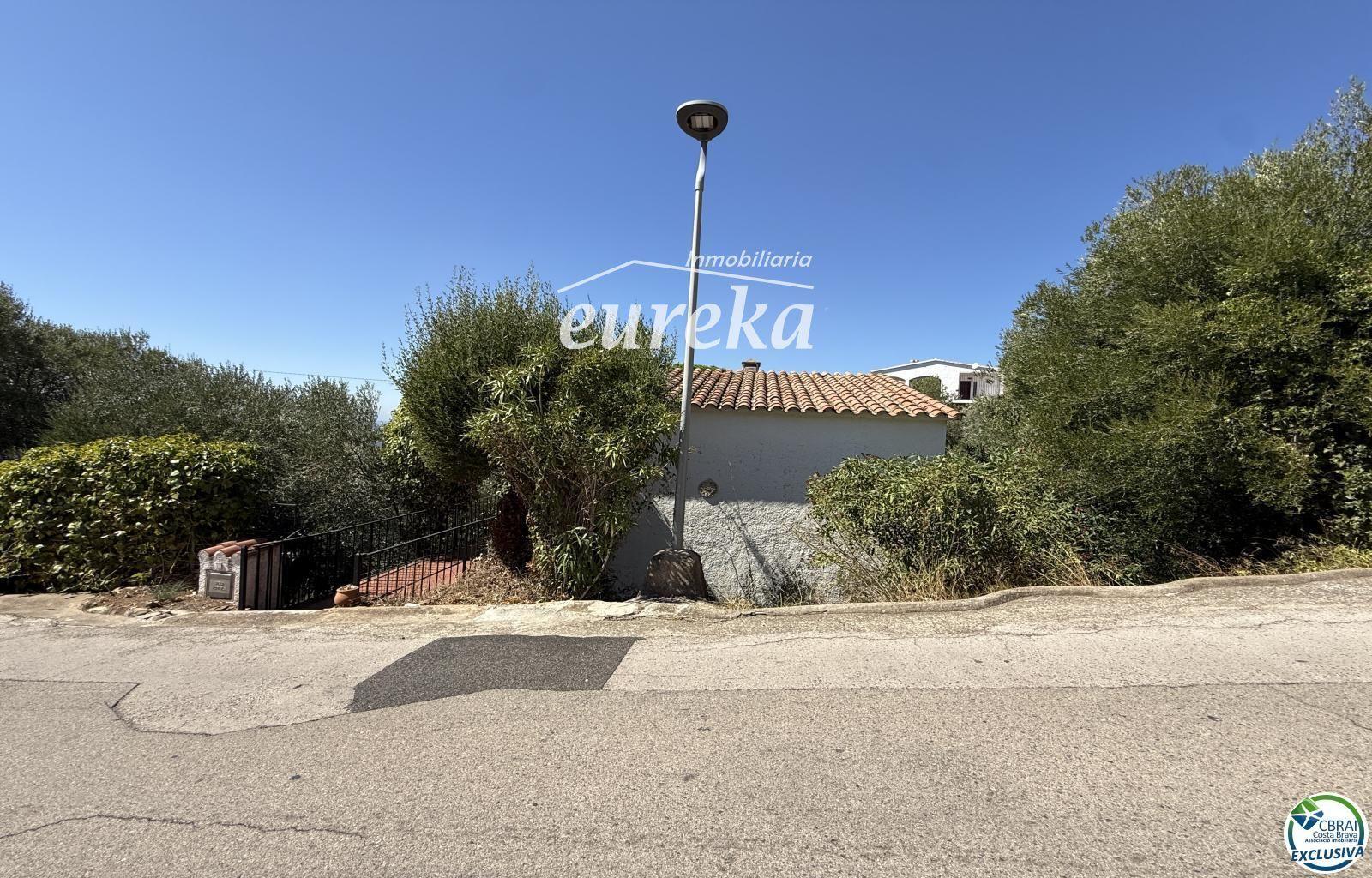 Chalet for Sale in Roses