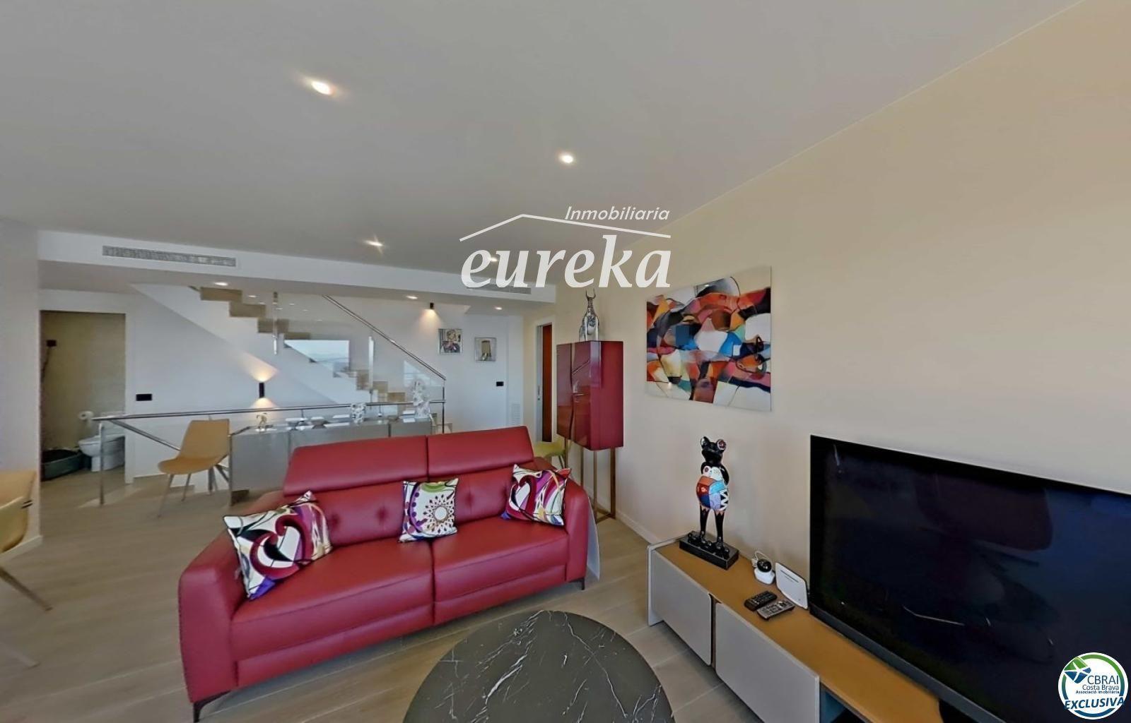 Chalet for Sale in Roses