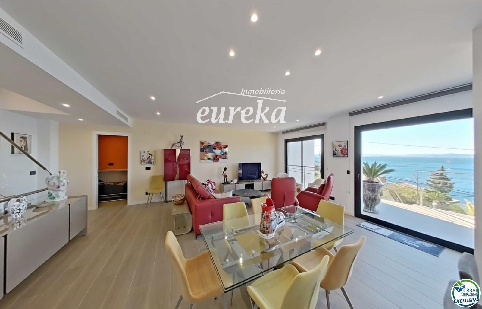 Chalet for Sale in Roses