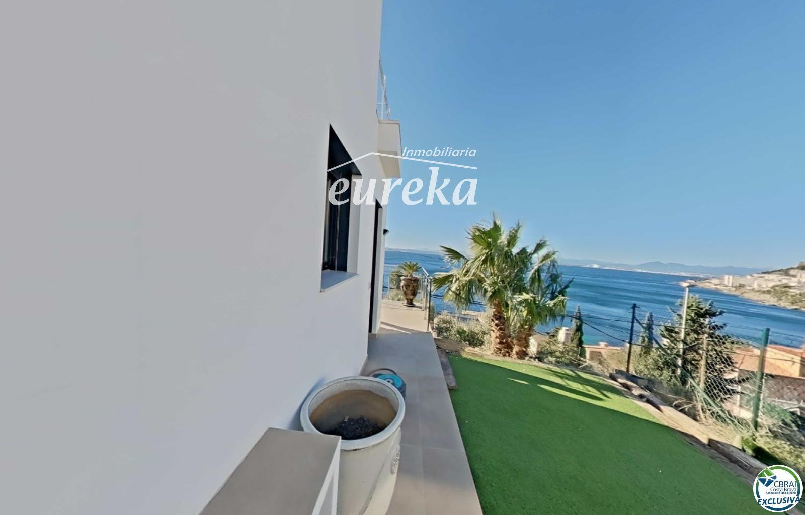 Chalet for Sale in Roses