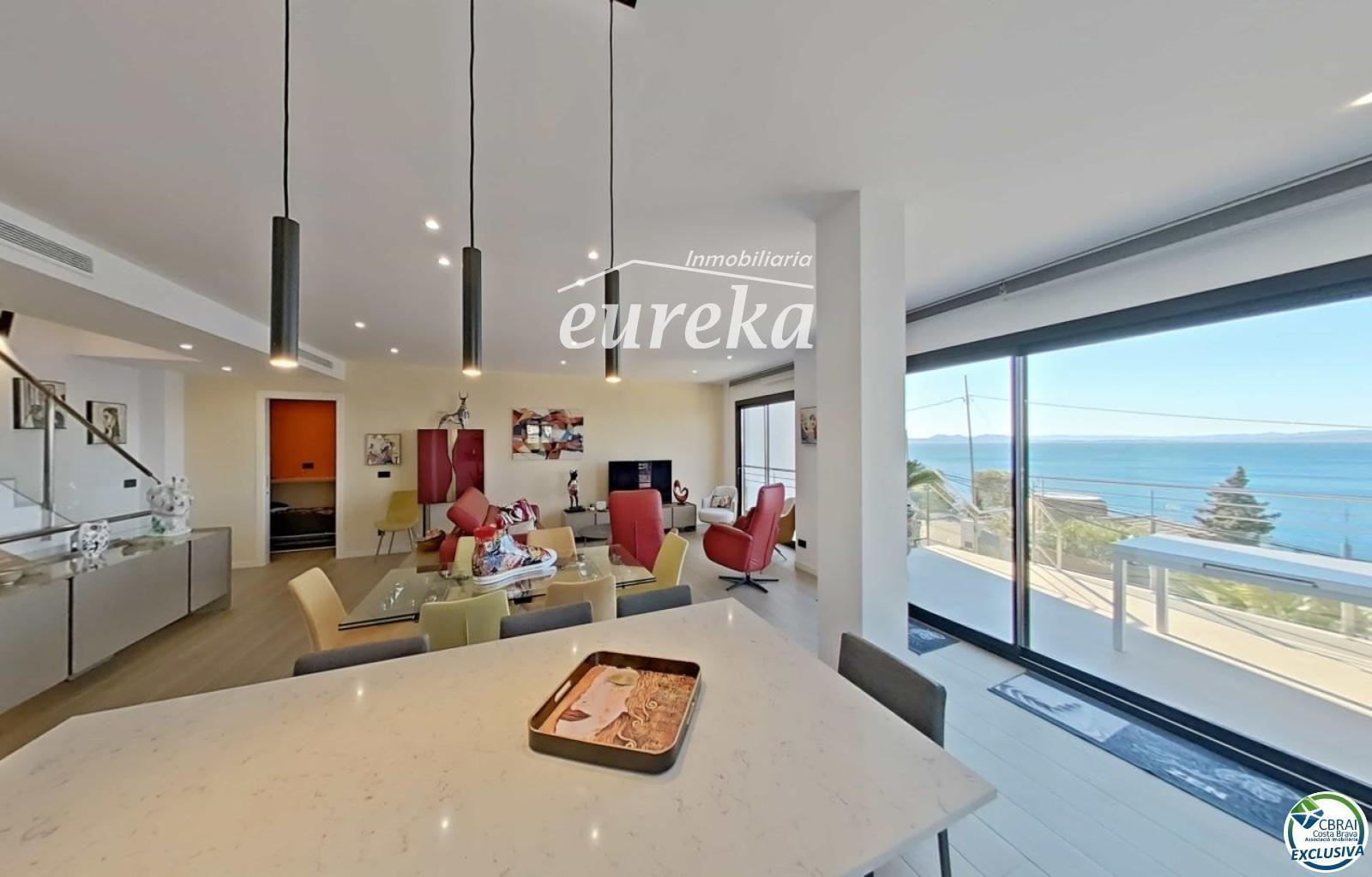 Chalet for Sale in Roses