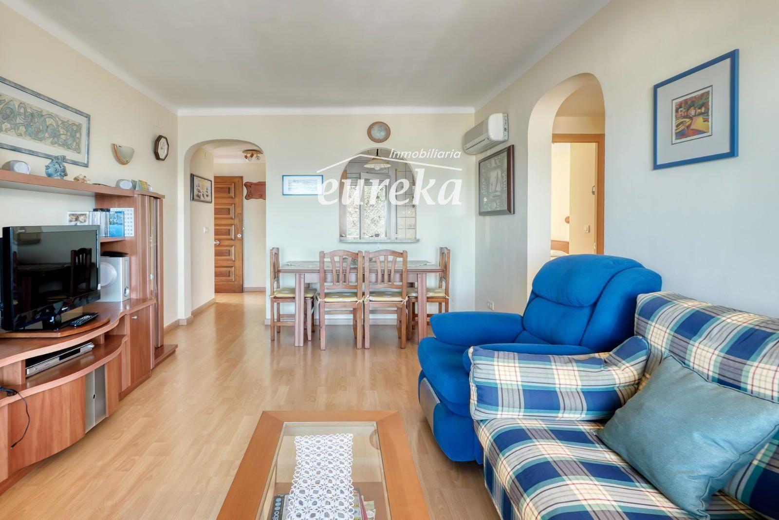 Flat for Sale in Roses