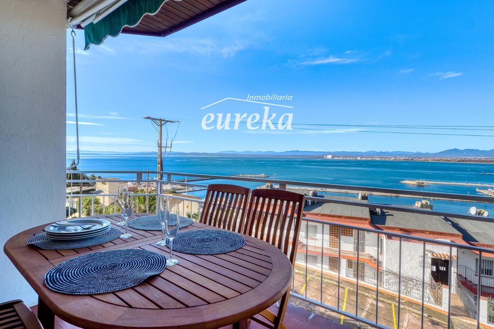 Flat for Sale in Roses