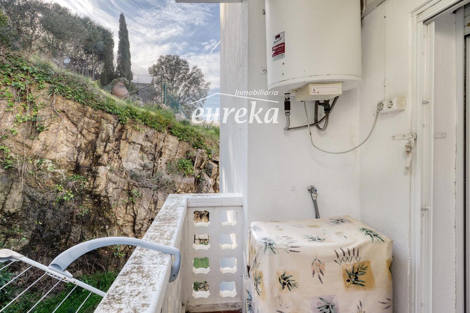 Flat for Sale in Roses