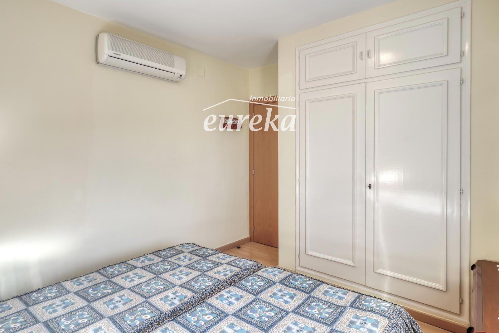 Flat for Sale in Roses
