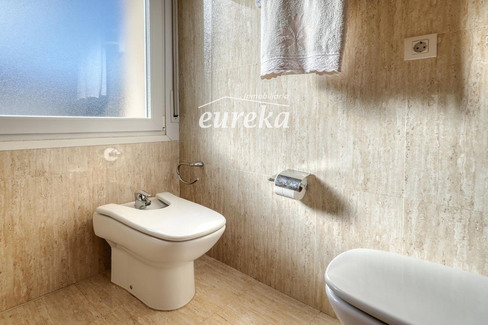 Flat for Sale in Roses