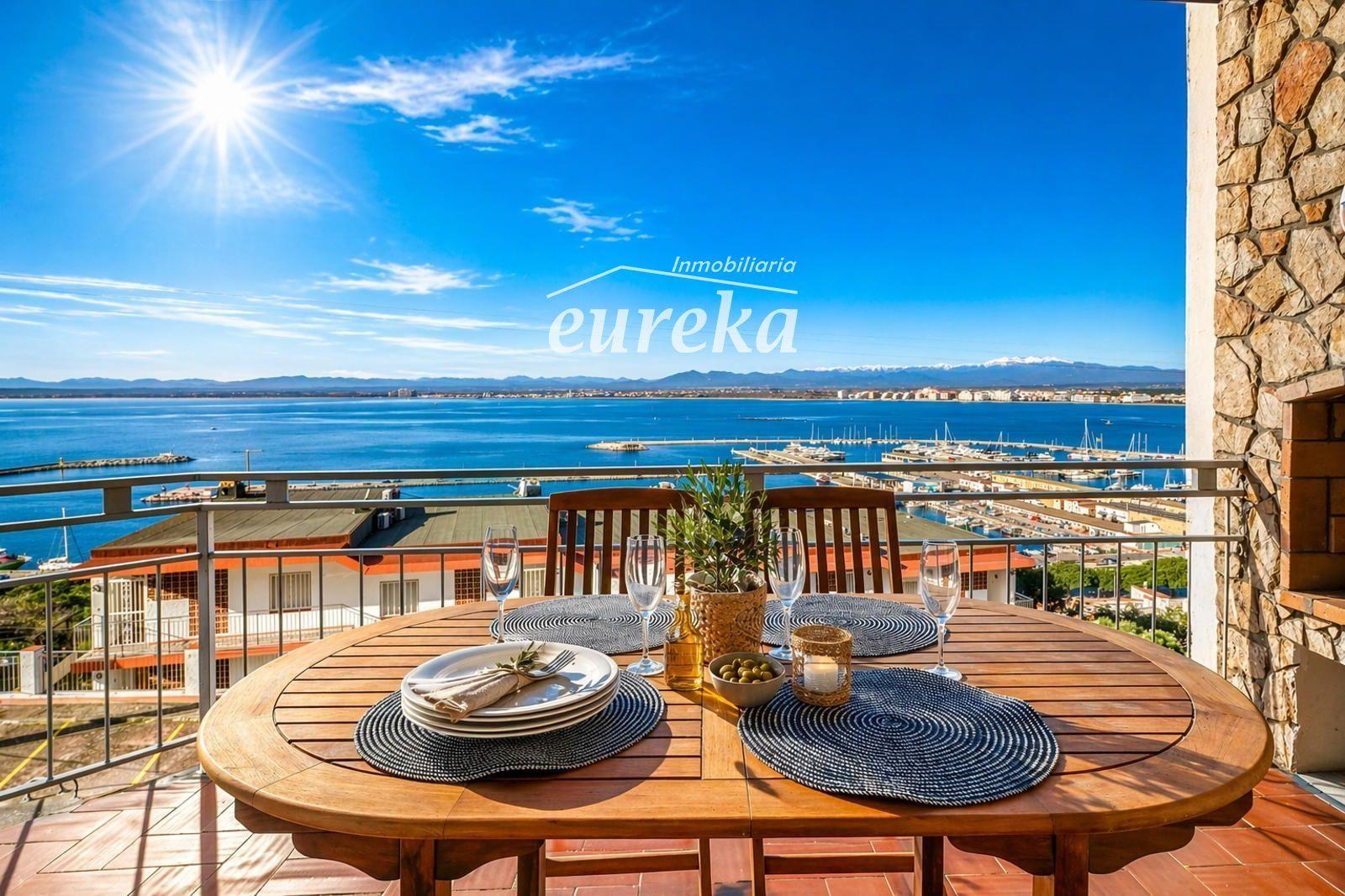 Flat for Sale in Roses