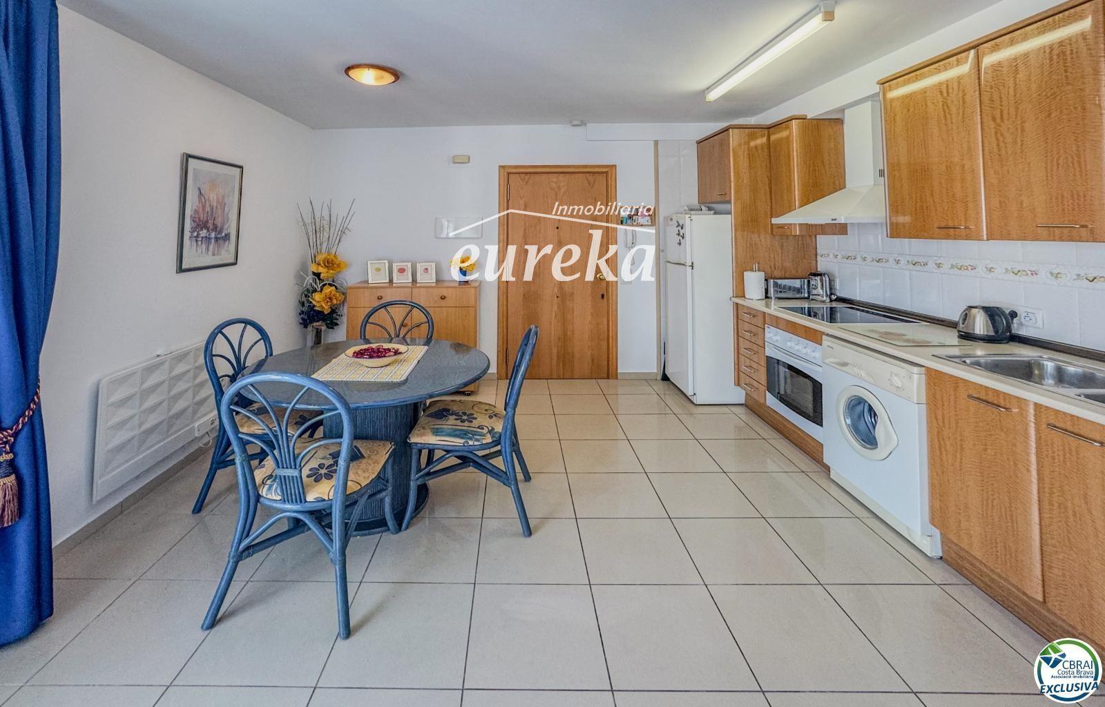 Flat for Sale in Roses