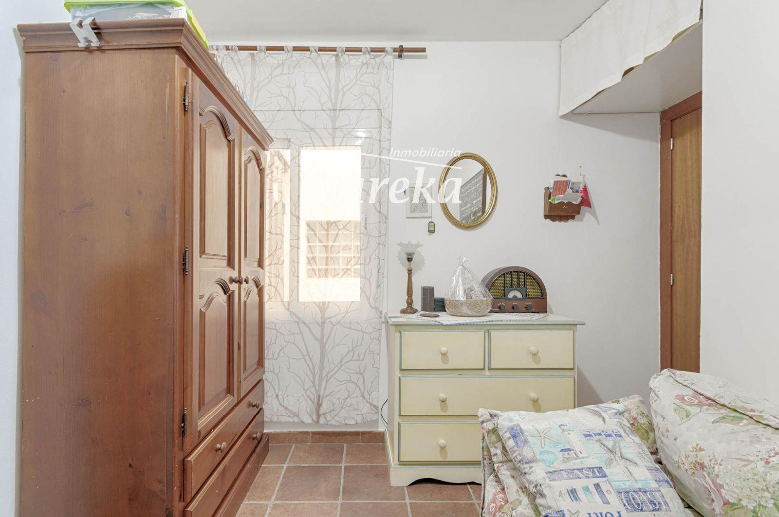 Flat for Sale in Roses