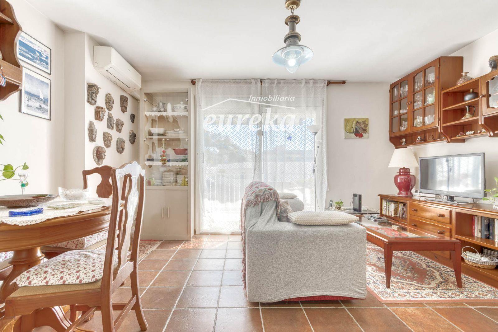Flat for Sale in Roses