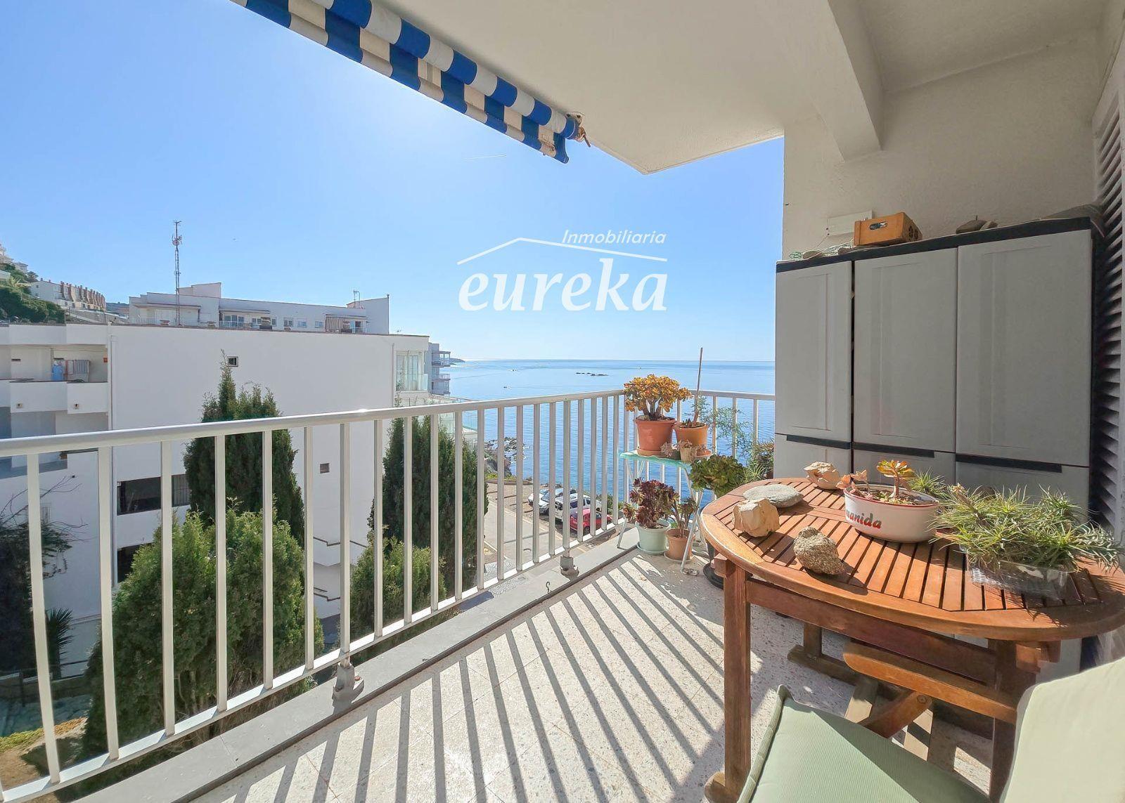 Flat for Sale in Roses
