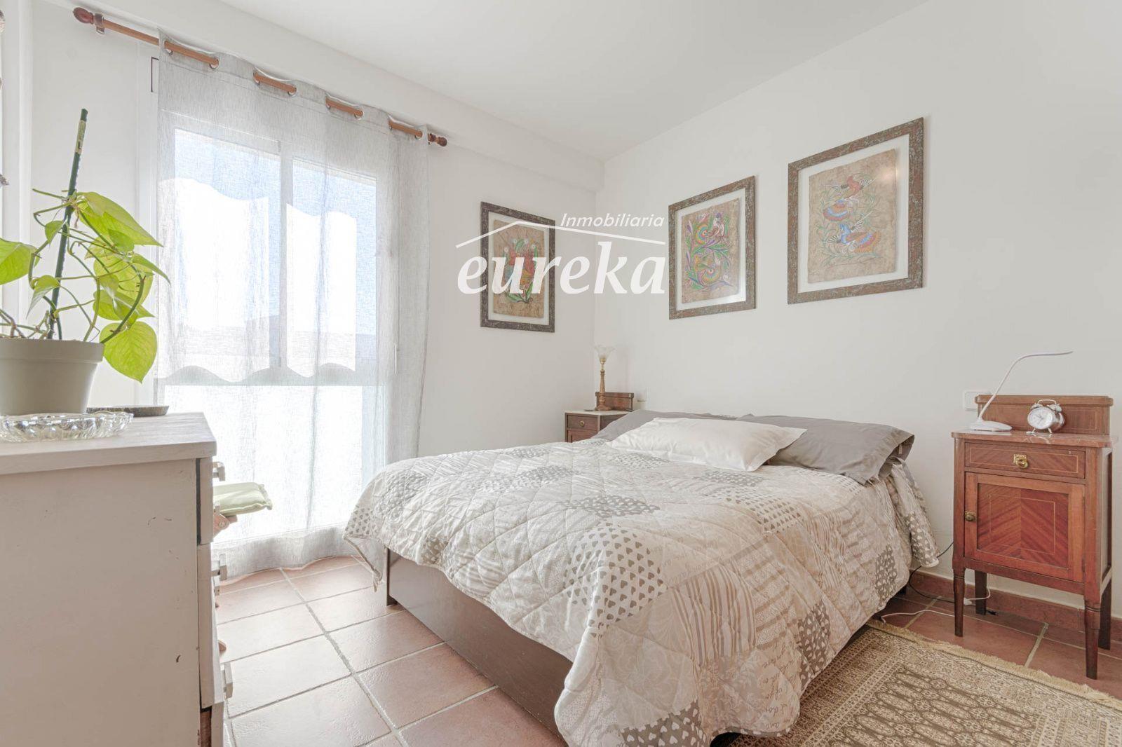 Flat for Sale in Roses