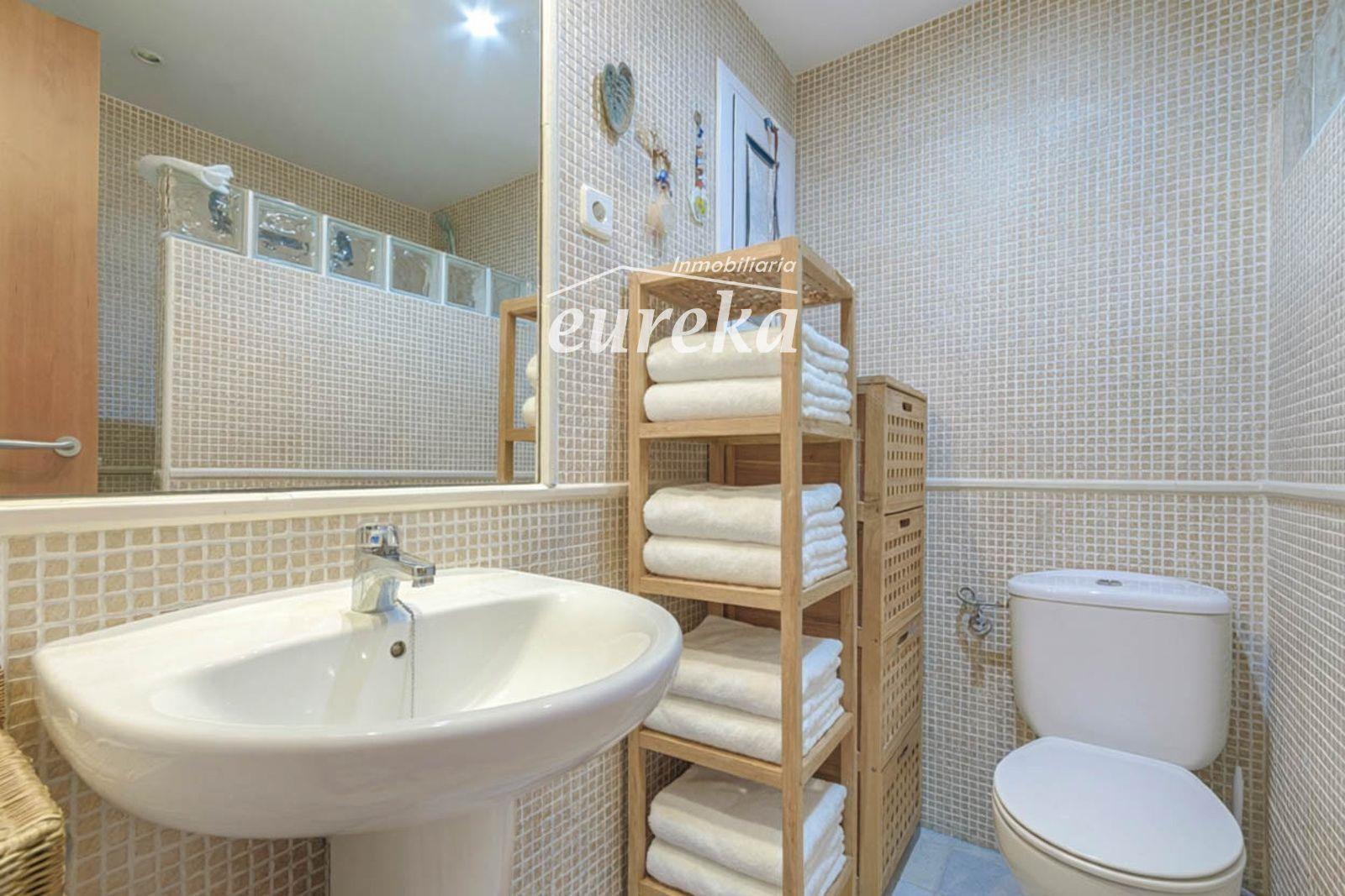 Flat for Sale in Roses