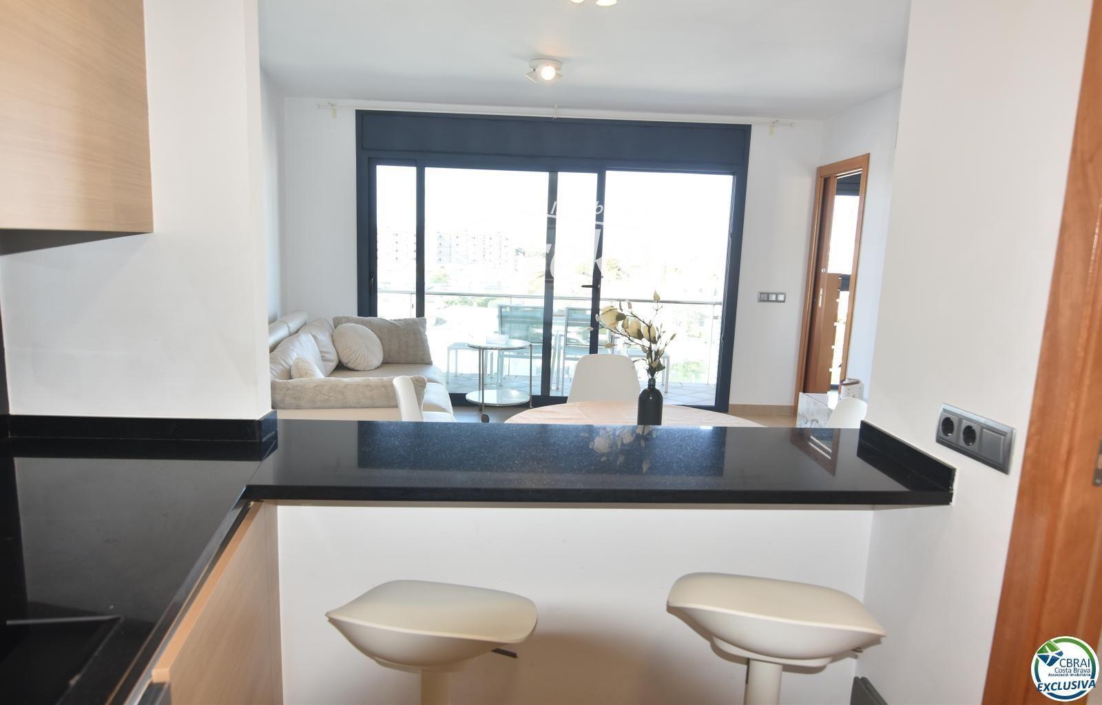 Flat for Sale in Roses
