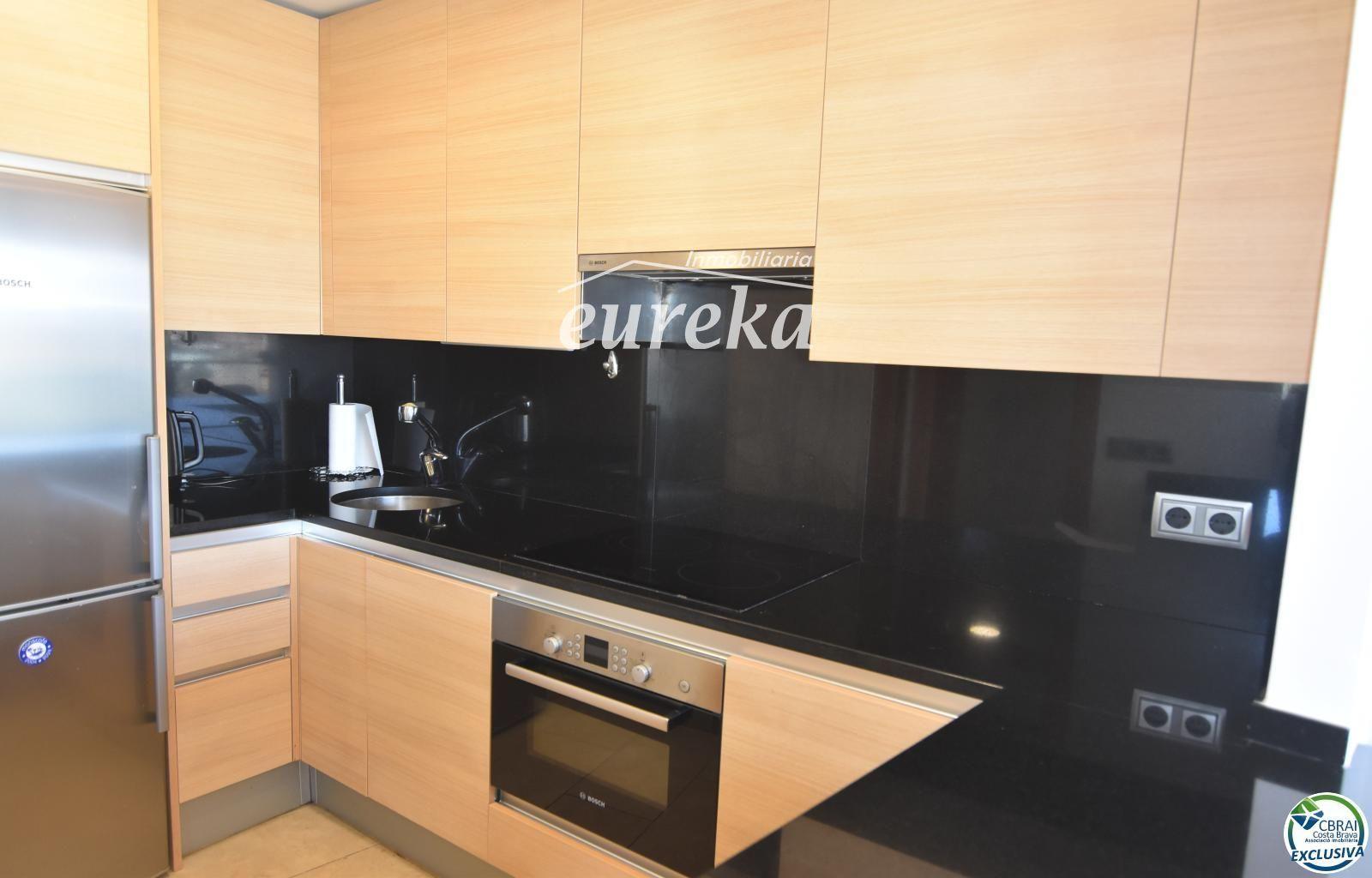 Flat for Sale in Roses