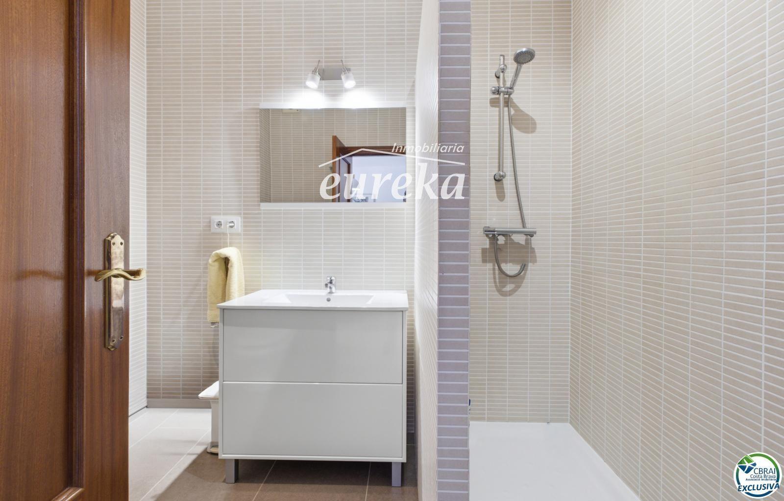 Chalet for Sale in Palau-saverdera