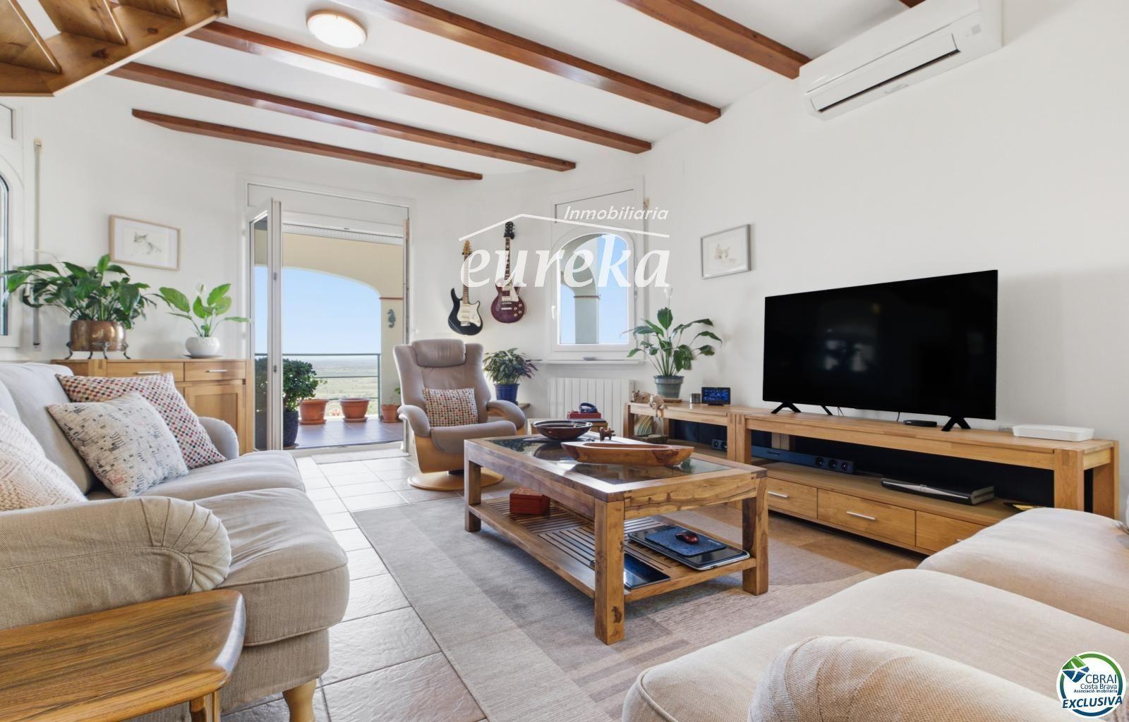 Chalet for Sale in Palau-saverdera