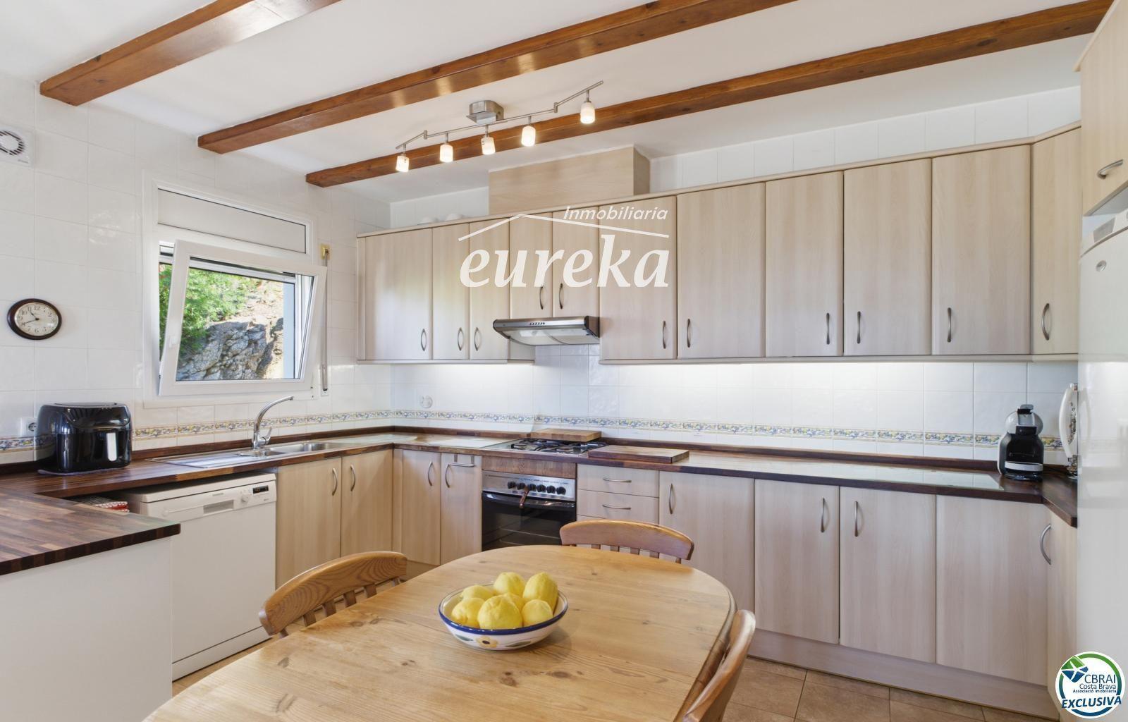 Chalet for Sale in Palau-saverdera