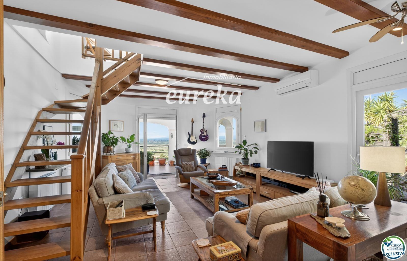 Chalet for Sale in Palau-saverdera