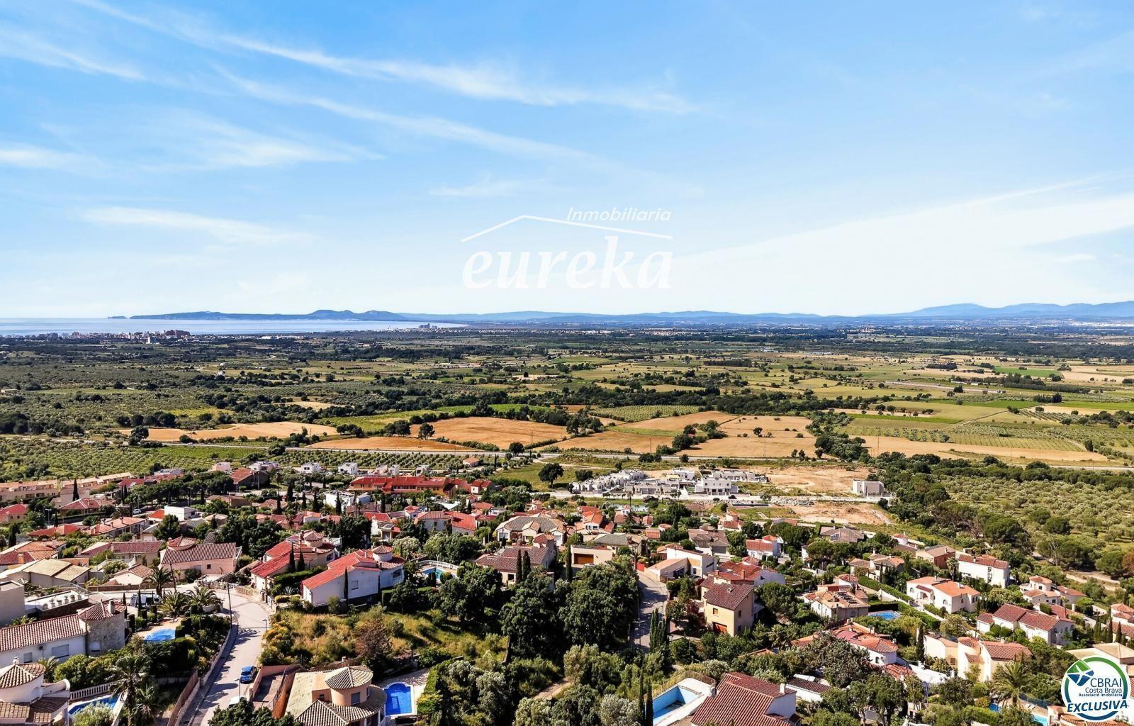 Chalet for Sale in Palau-saverdera