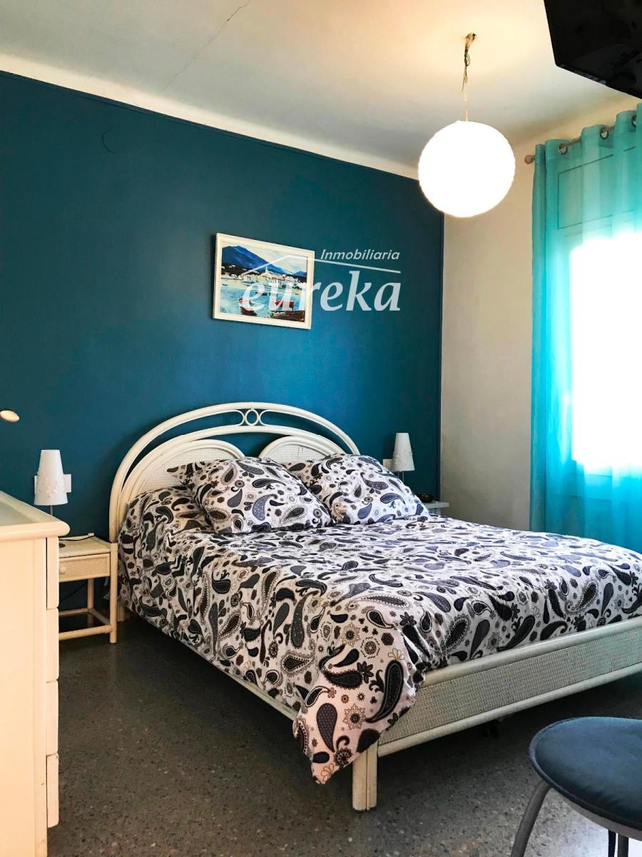Chalet for Sale in Roses