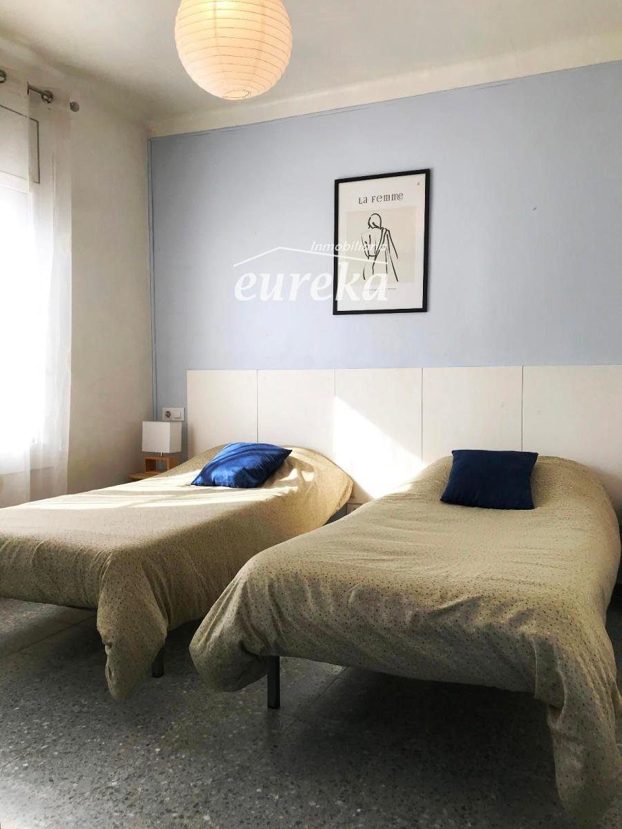 Chalet for Sale in Roses