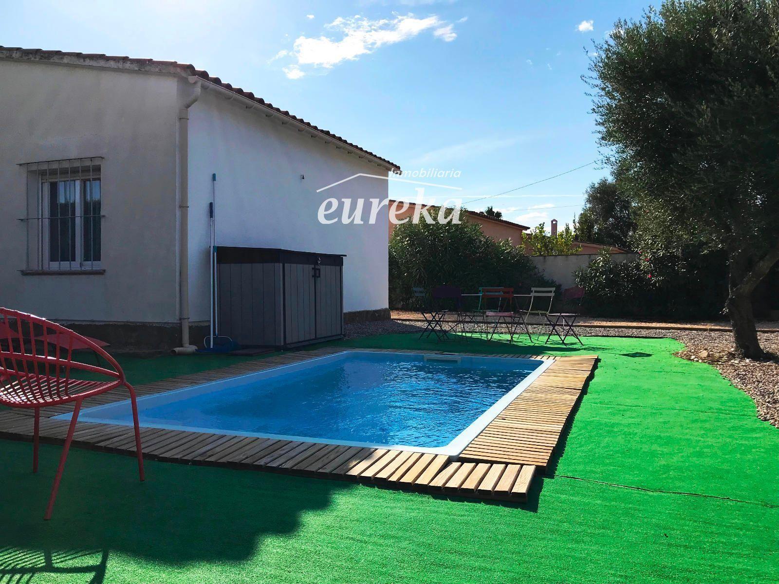 Chalet for Sale in Roses