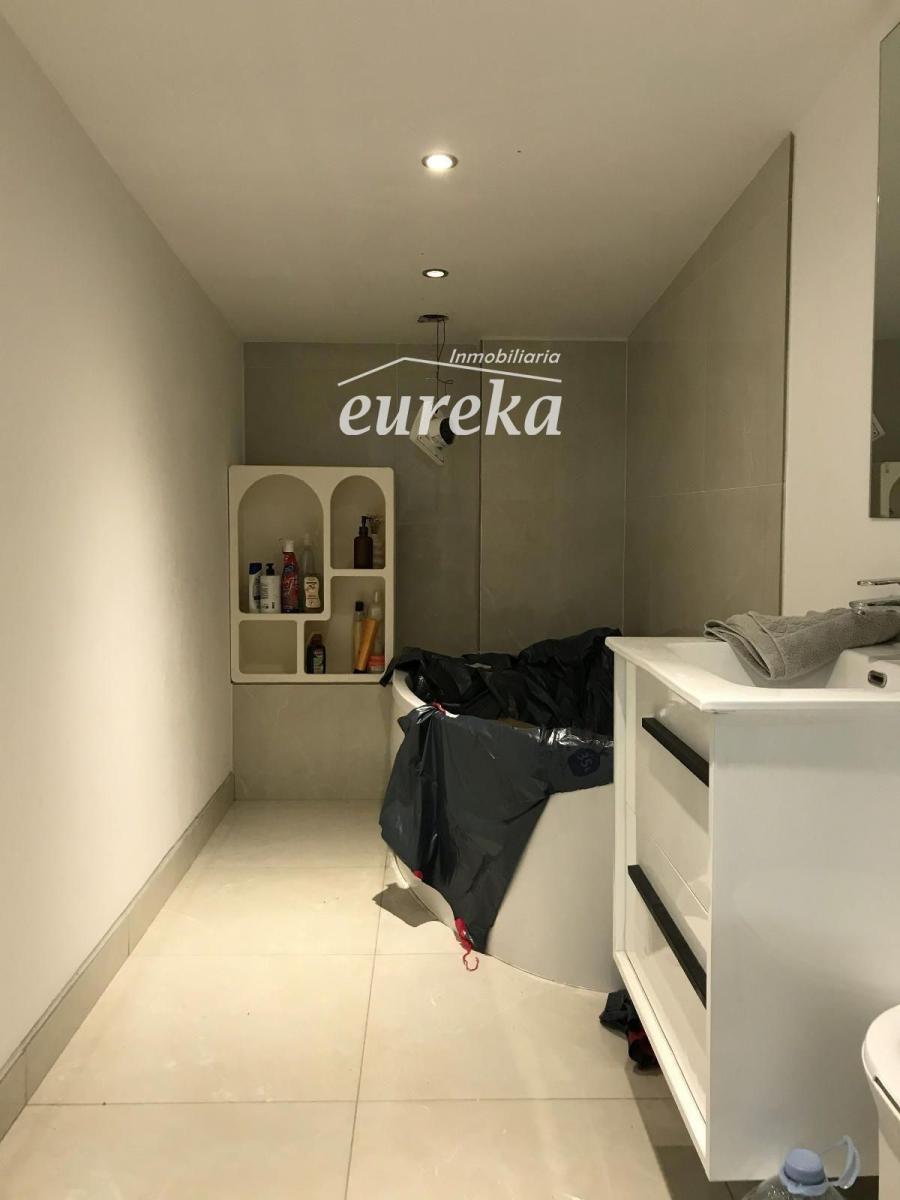 Premise for Sale in Roses