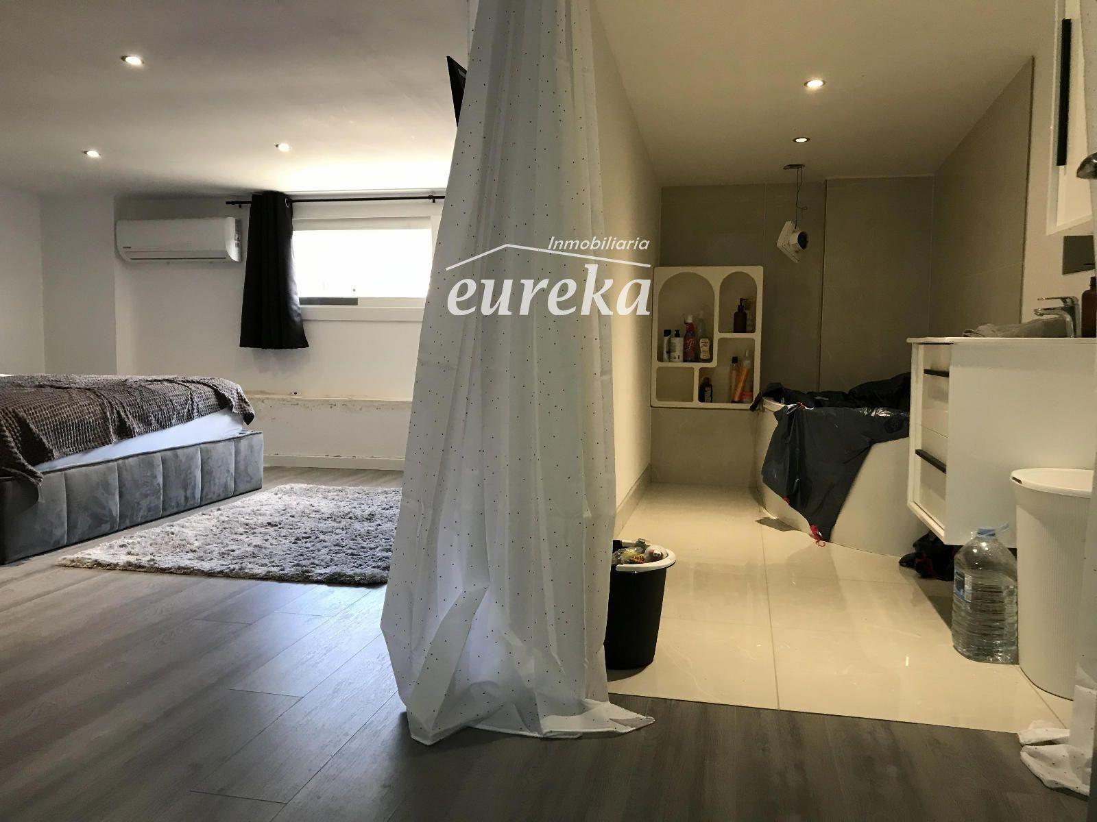 Premise for Sale in Roses