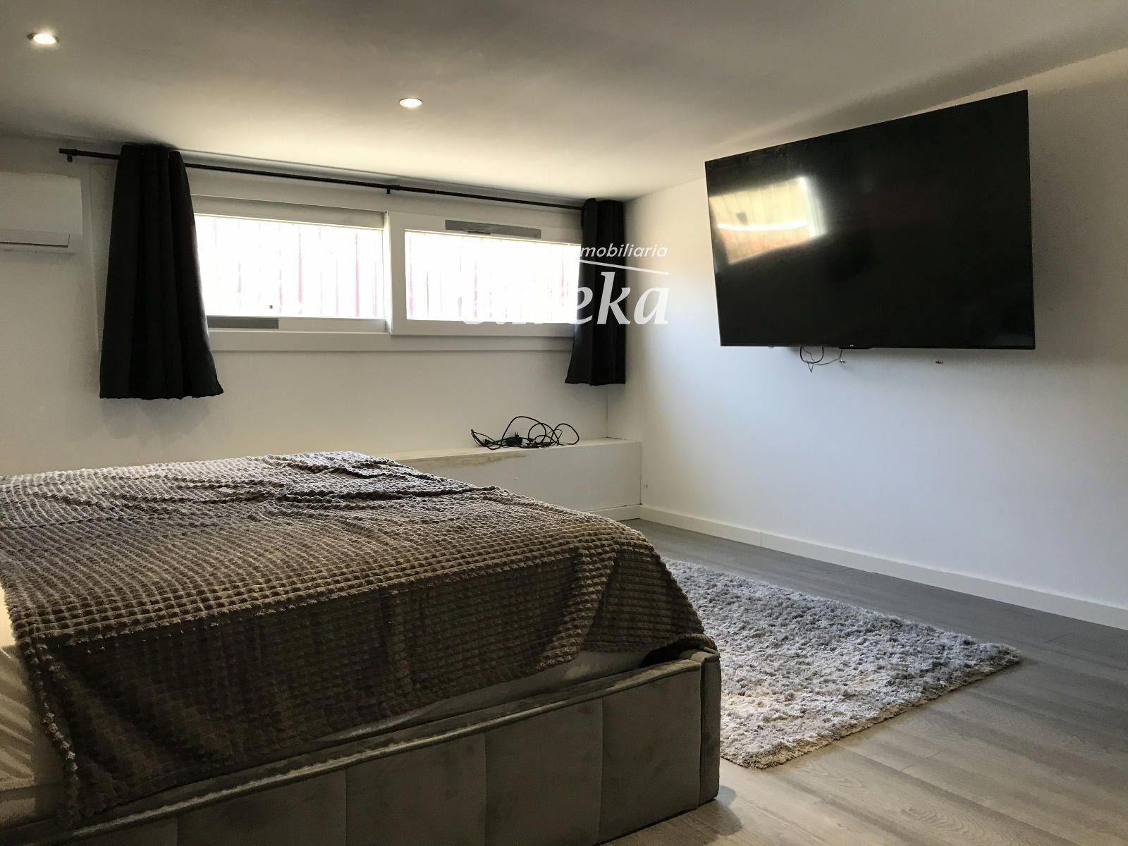 Premise for Sale in Roses