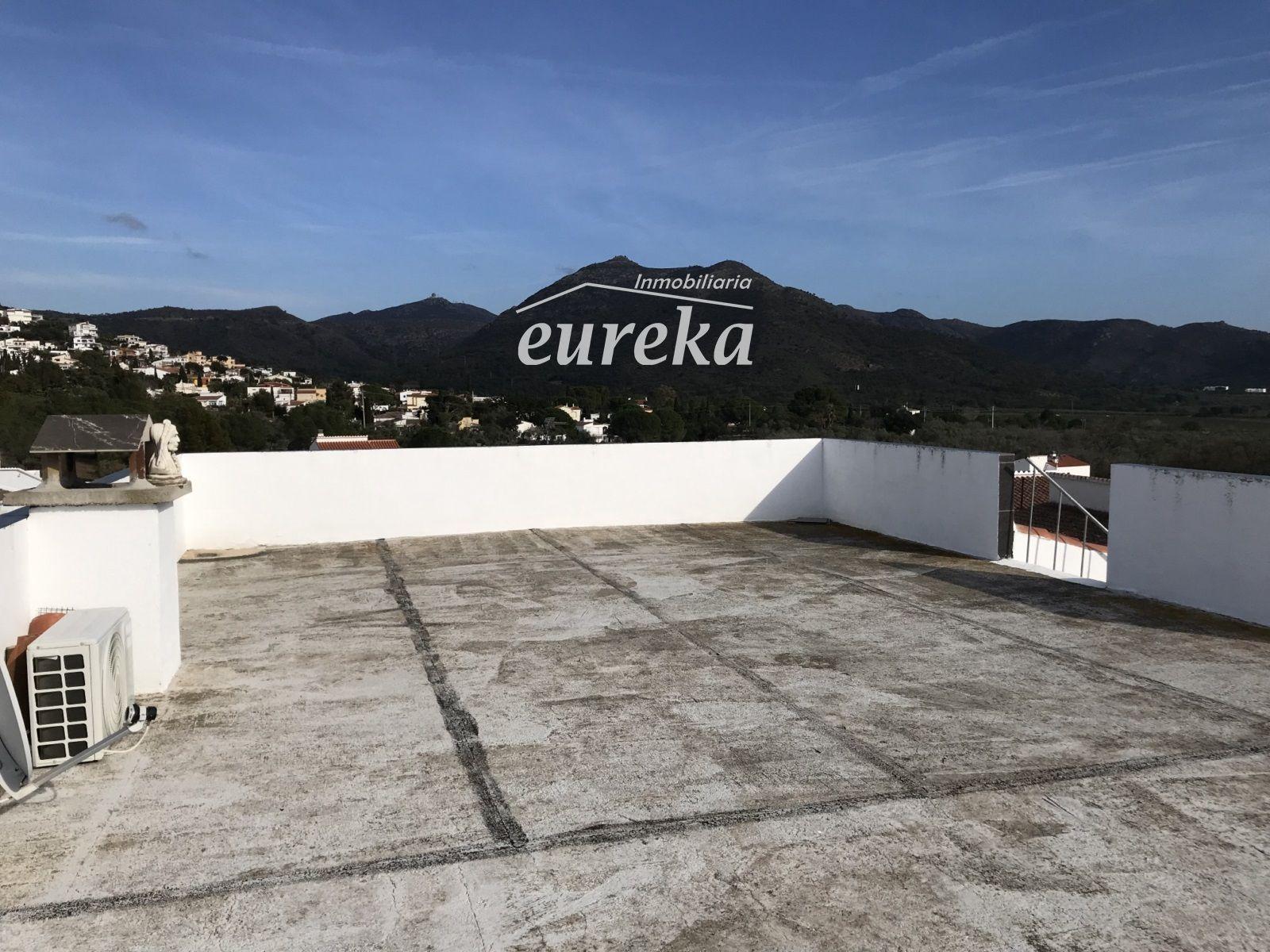 Chalet en Venta en Roses