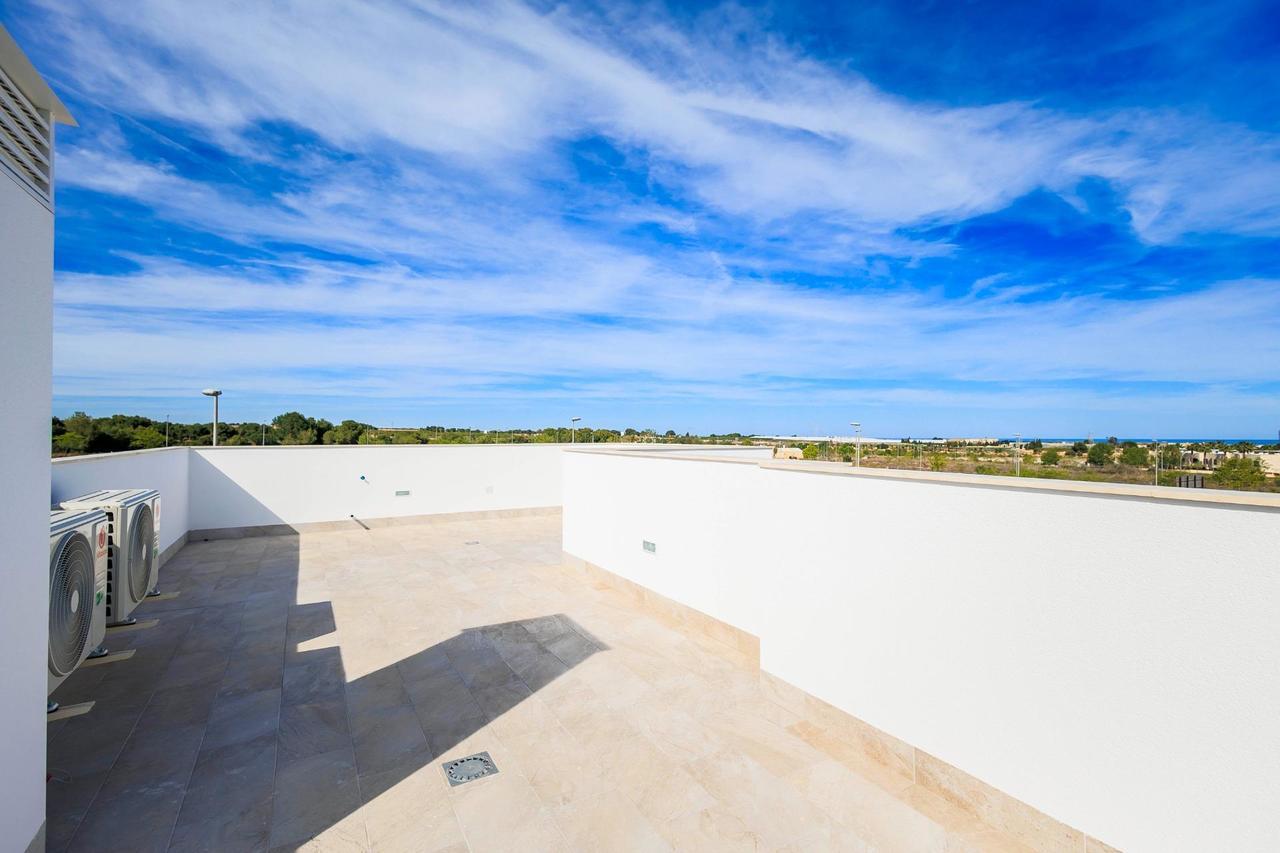 Villa en Venta en Pilar de la Horadada