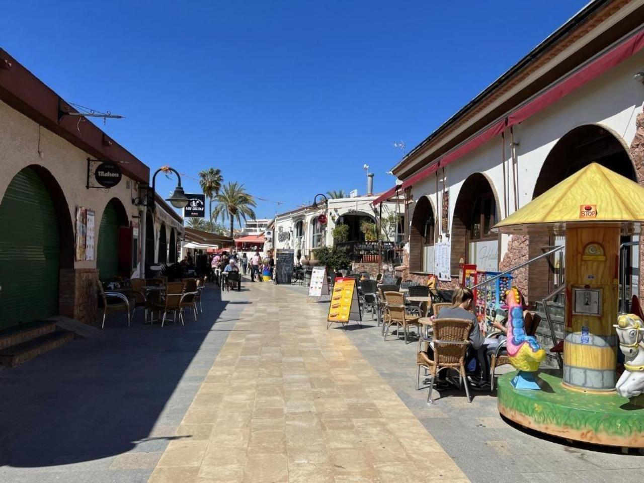 Villa en Venta en Pilar de la Horadada