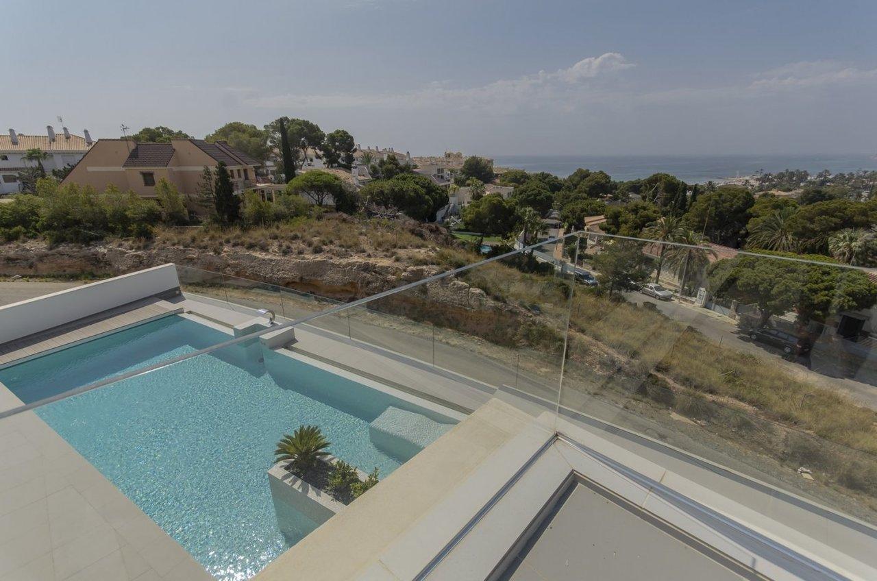 Villa en Venta en Orihuela
