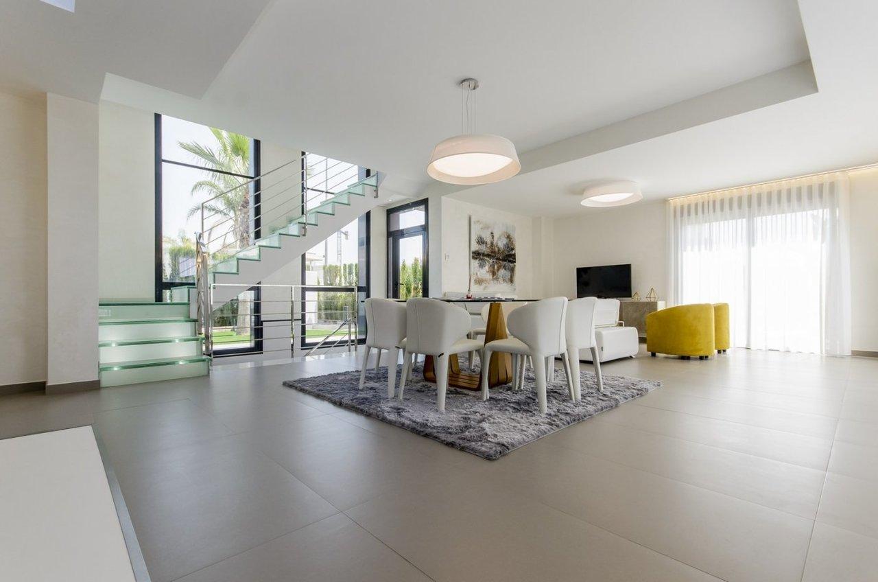 Villa en Venta en Orihuela