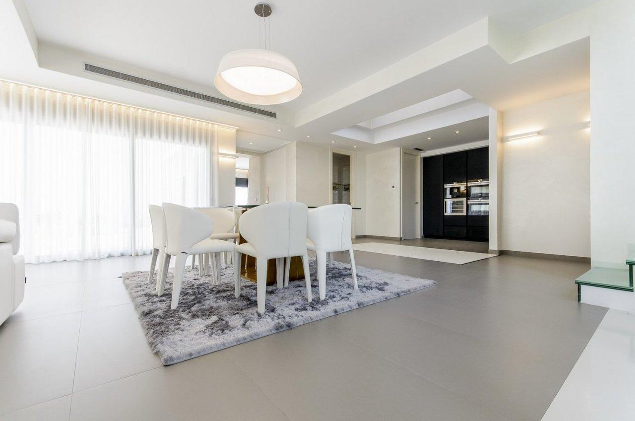 Villa en Venta en Orihuela