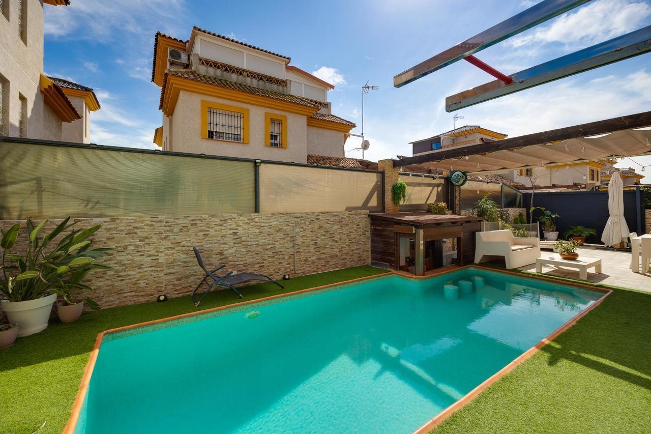 Villa en Venta en Los Montesinos