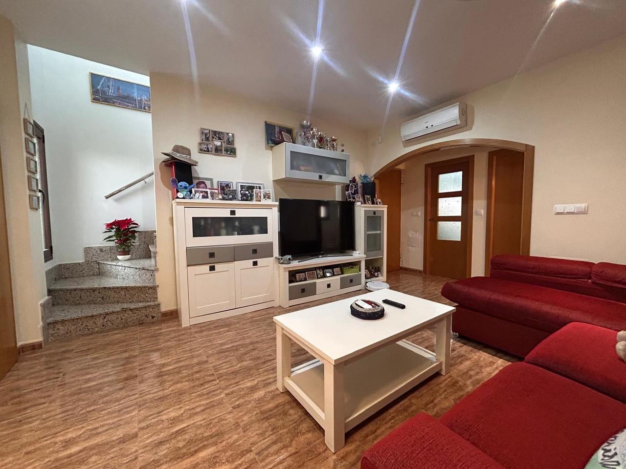Villa for Sale in Los Alcázares