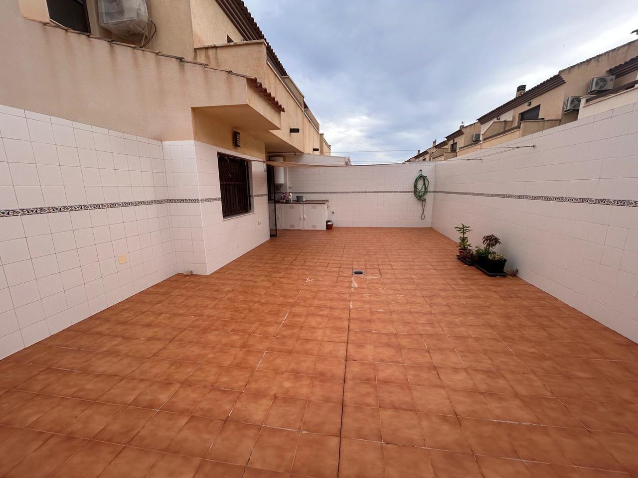 Villa for Sale in Los Alcázares