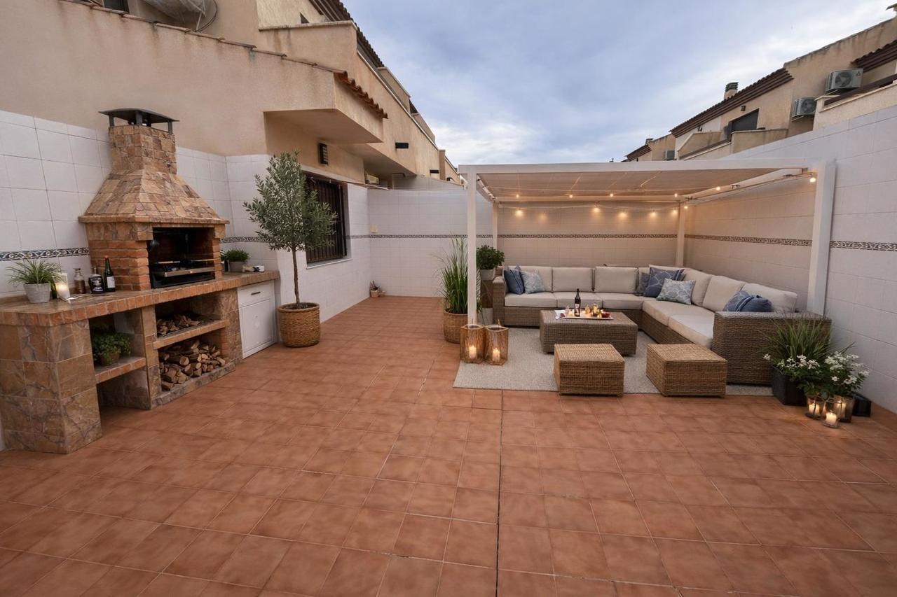 Villa for Sale in Los Alcázares